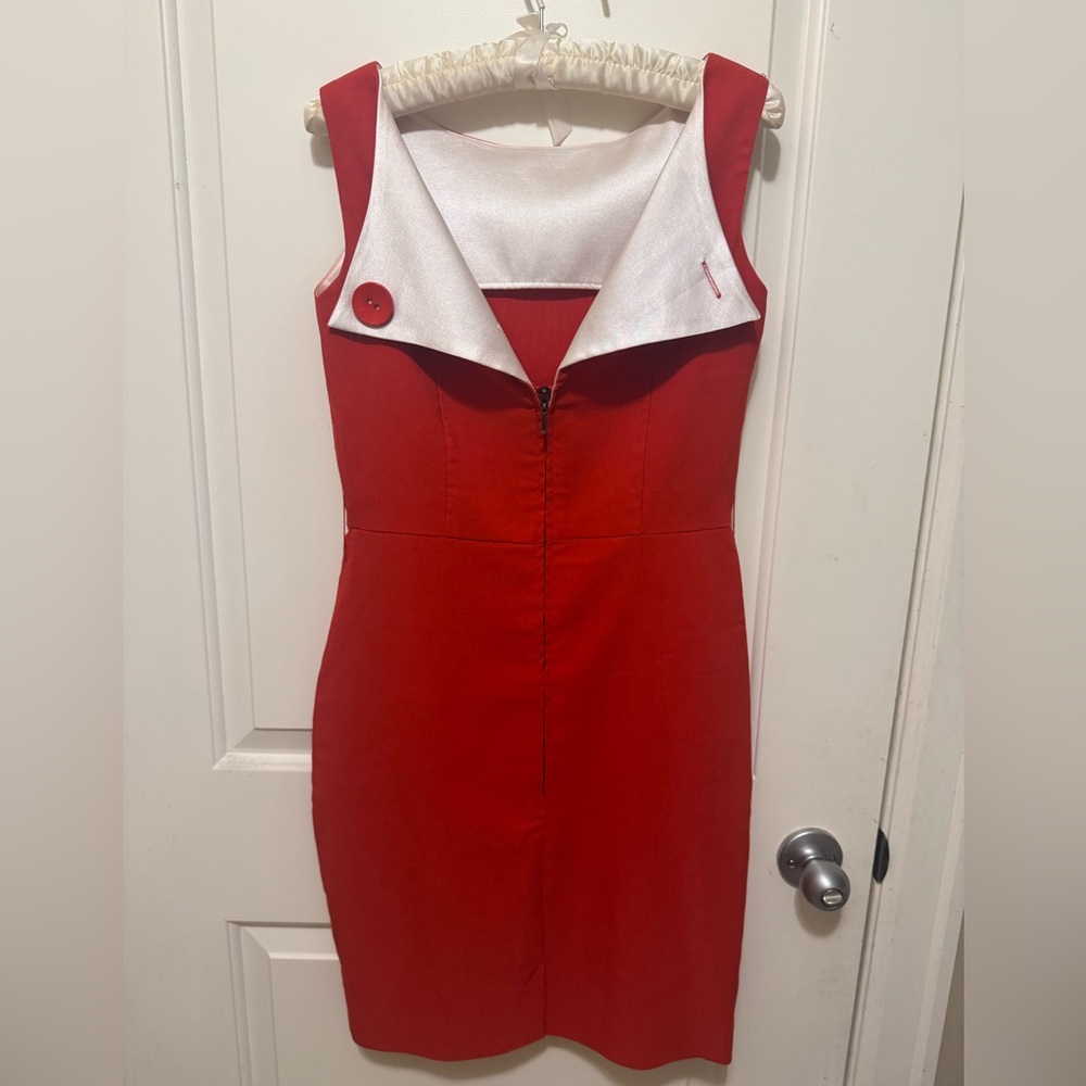 BETTIE PAGE Vintage Style Red Dress With Dramatic Back  Size M - Picture 2 of 10
